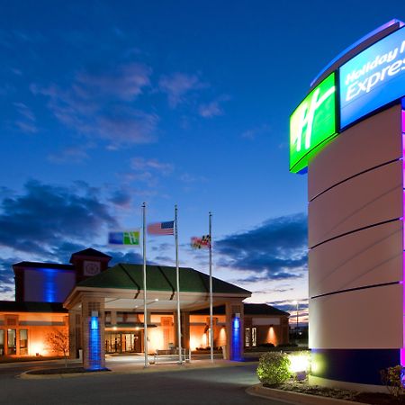 Holiday Inn Express Cambridge By Ihg Экстерьер фото