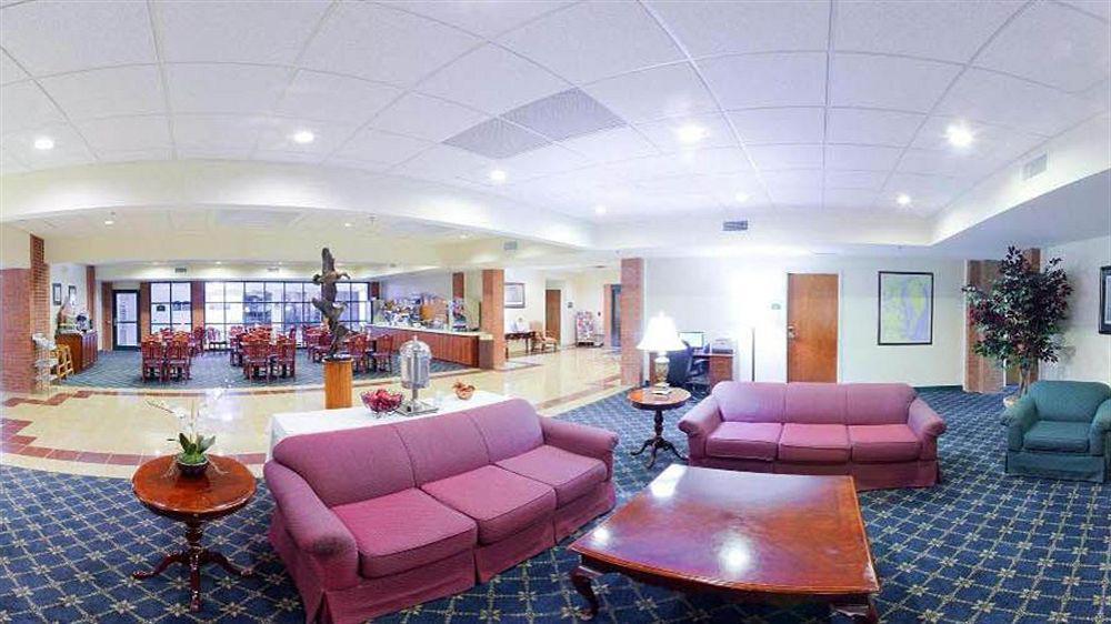 Holiday Inn Express Cambridge By Ihg Экстерьер фото