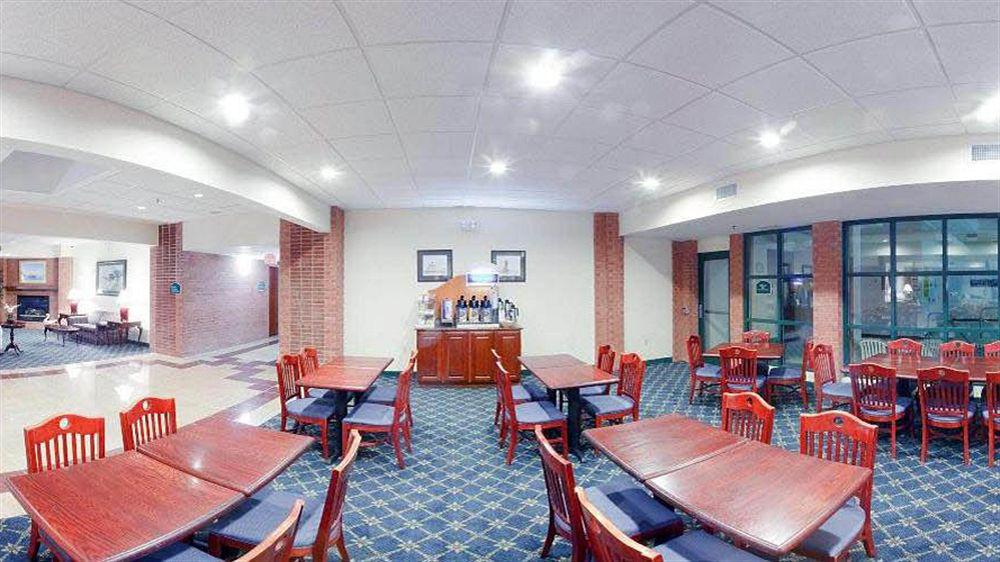 Holiday Inn Express Cambridge By Ihg Экстерьер фото
