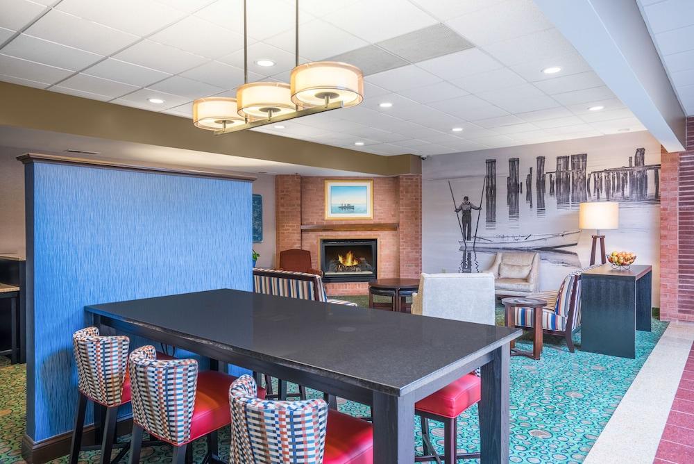 Holiday Inn Express Cambridge By Ihg Экстерьер фото
