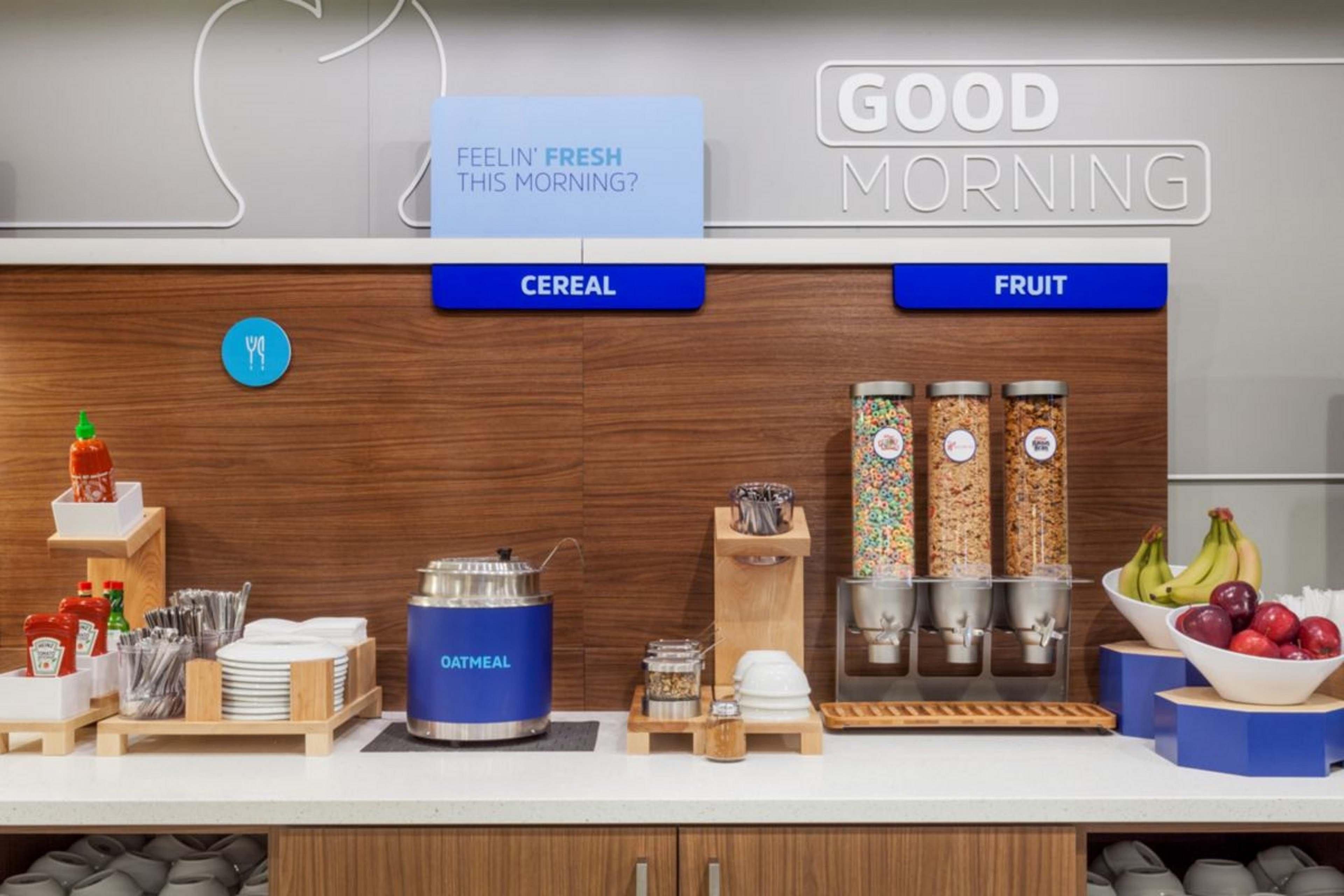Holiday Inn Express Cambridge By Ihg Экстерьер фото