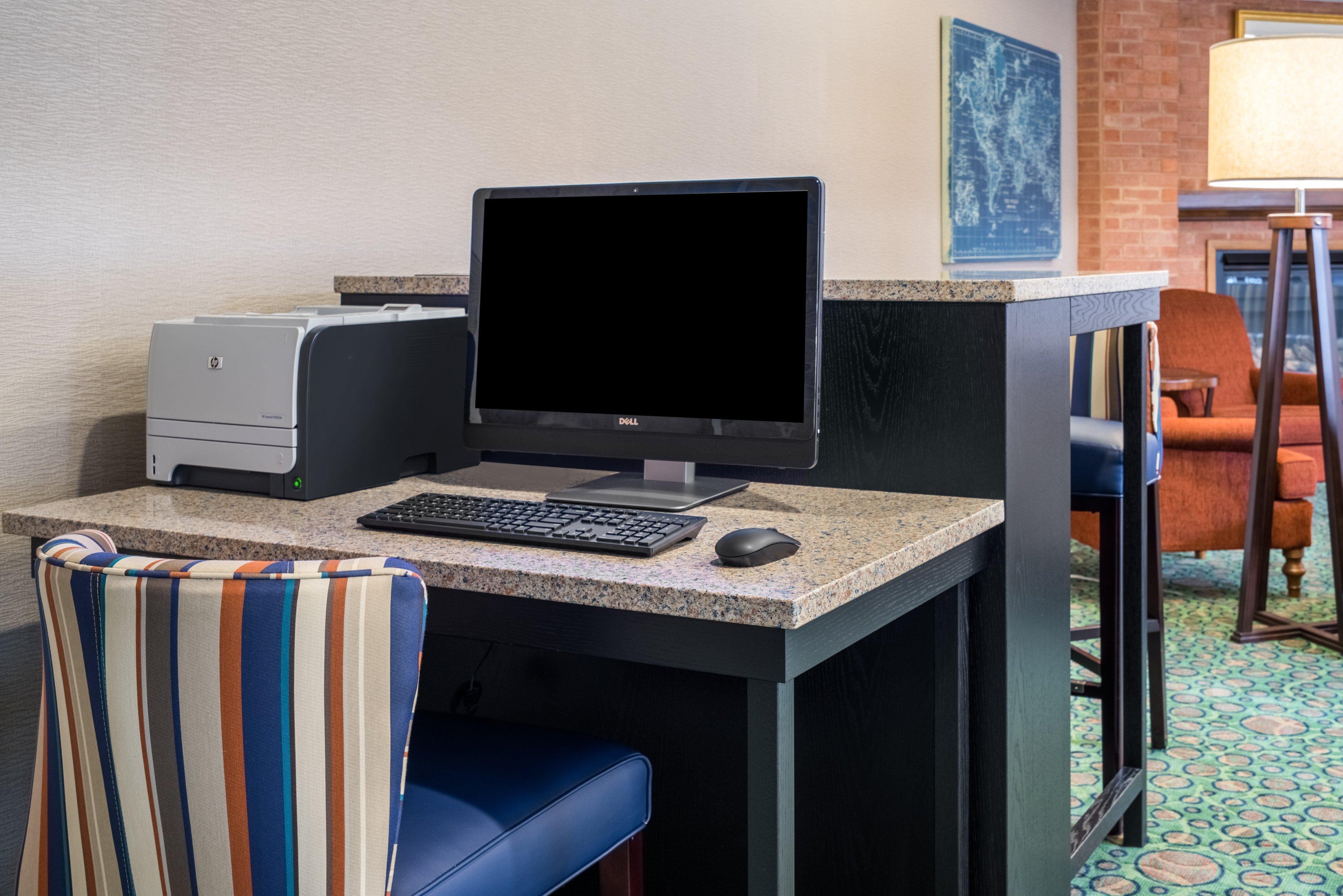 Holiday Inn Express Cambridge By Ihg Экстерьер фото