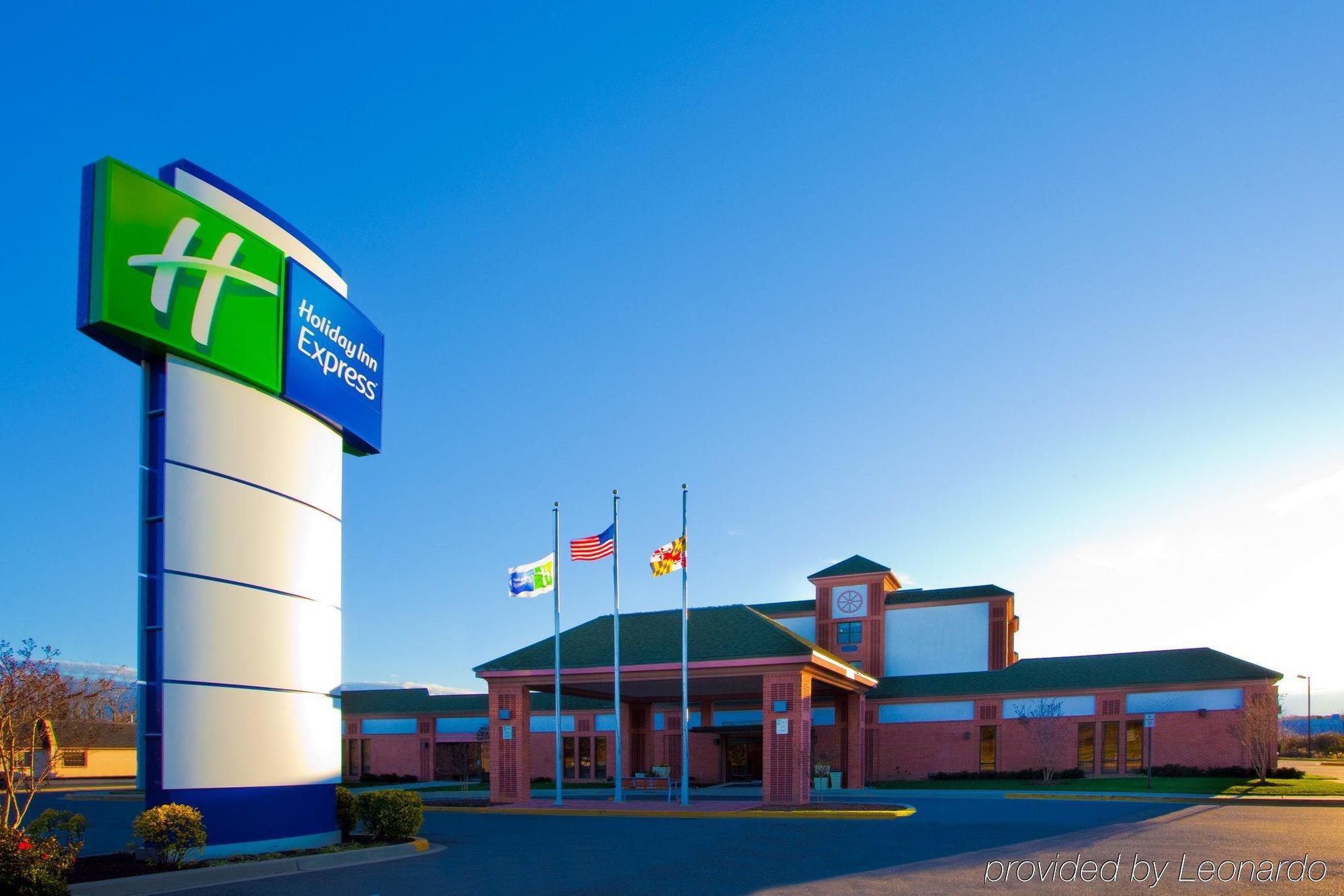 Holiday Inn Express Cambridge By Ihg Экстерьер фото