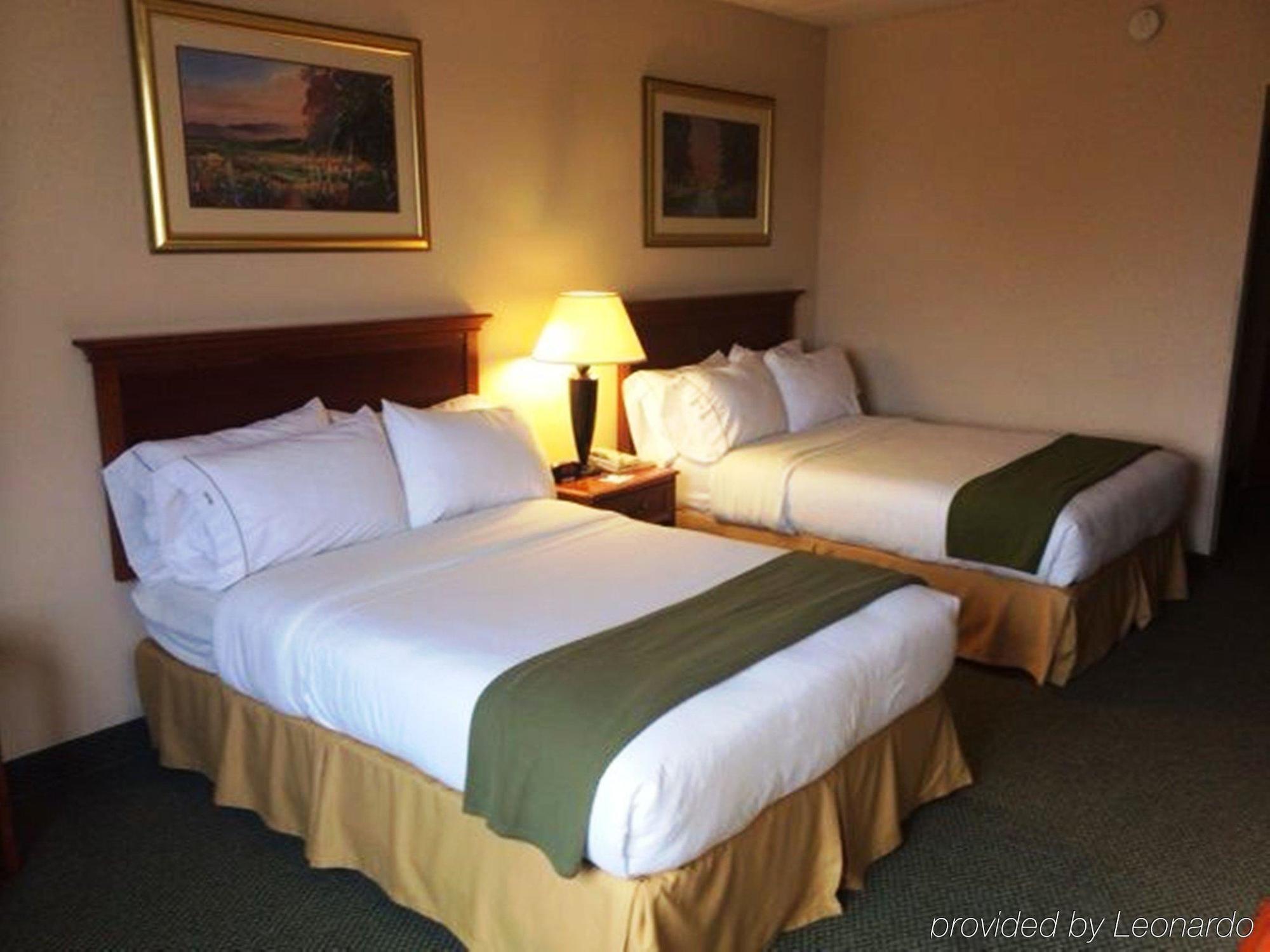 Holiday Inn Express Cambridge By Ihg Экстерьер фото